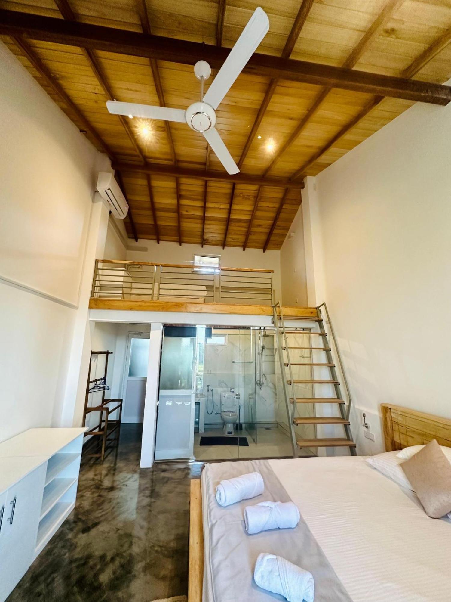 Green Edge Villa Hikkaduwa Bagian luar foto